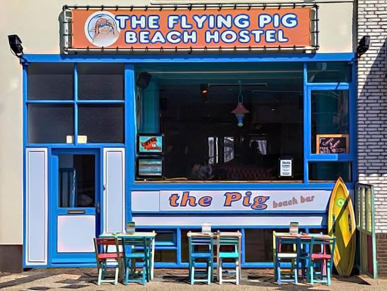 The Flying Pig Beach Hostel ノールトウェイク エクステリア 写真